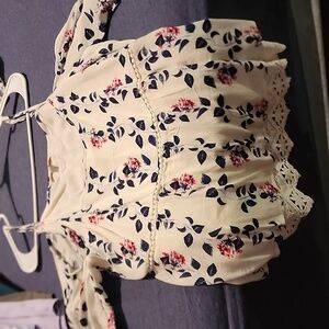 Womans top from stitch fix size large